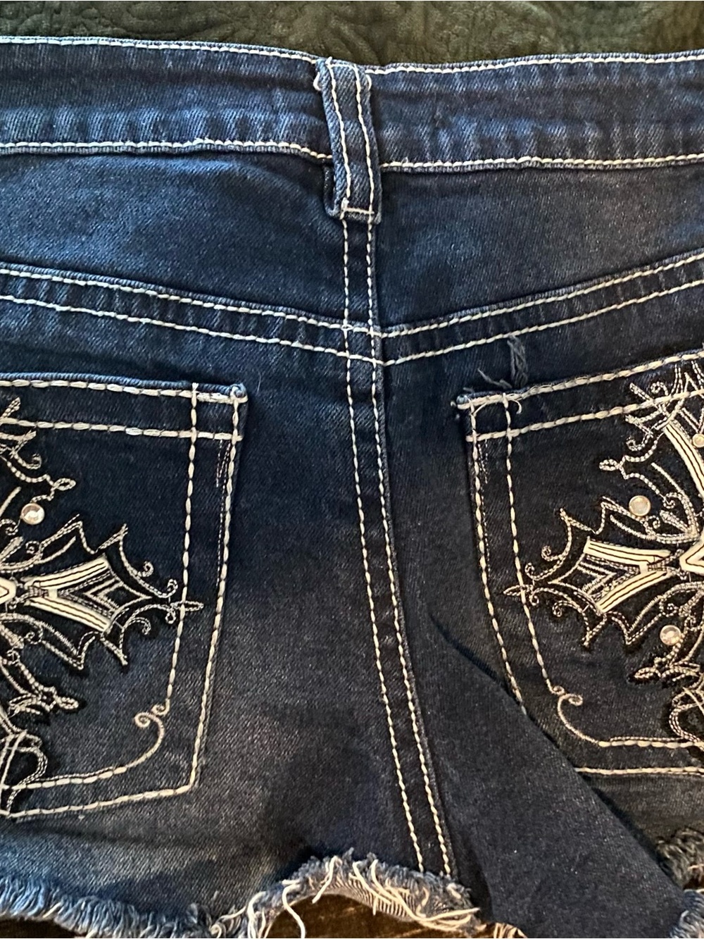 Almost Famous”Women’s Dark Blue Uniquely Embroidered Denim Jean shorts. 7